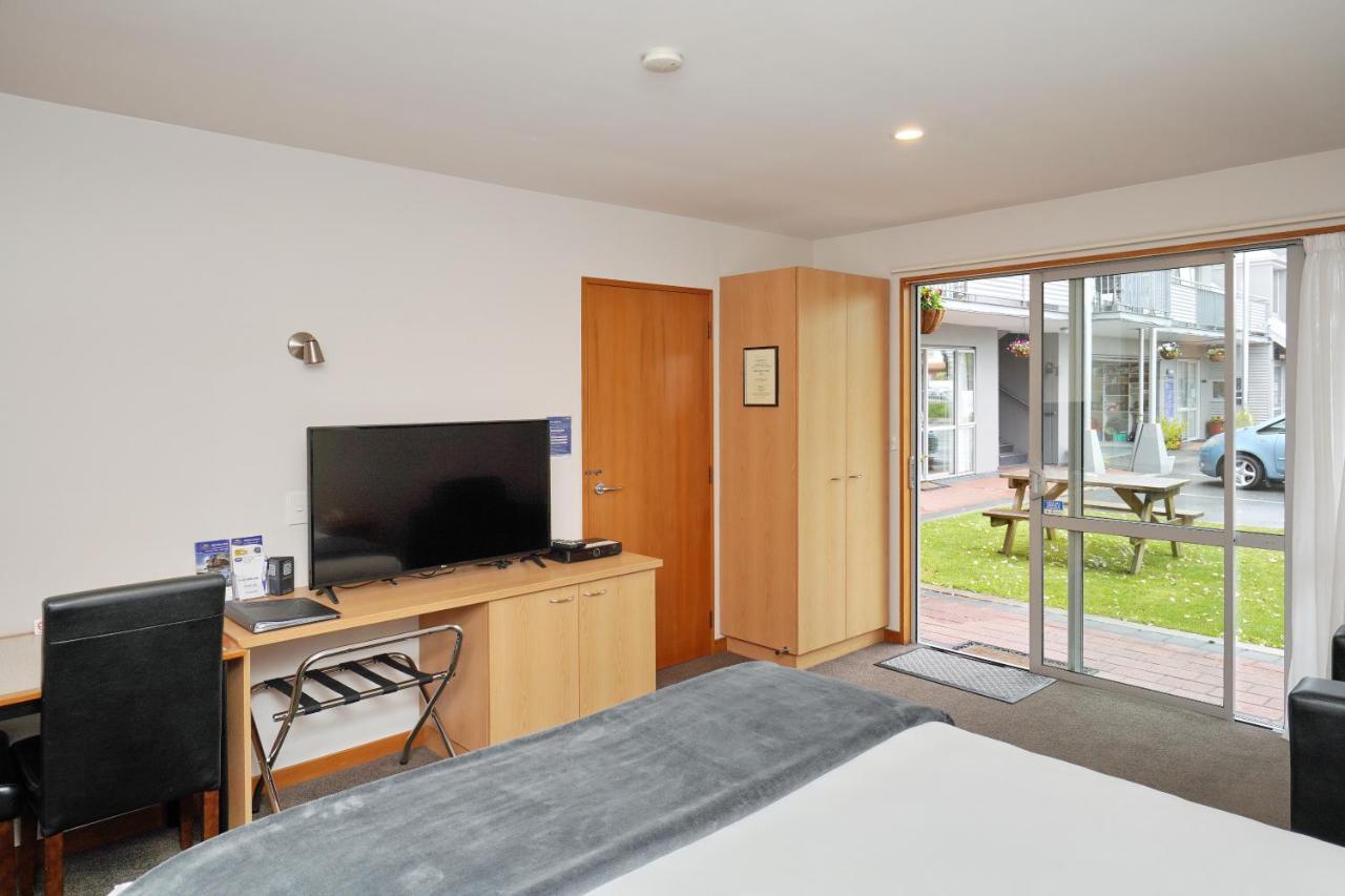 306 Motel Apartments Крайстчърч Екстериор снимка